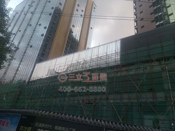 广西来宾裙楼顶三面翻户外广告牌案例图片