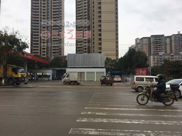 广东省广州市加油站屋顶三面翻广告牌案例图片